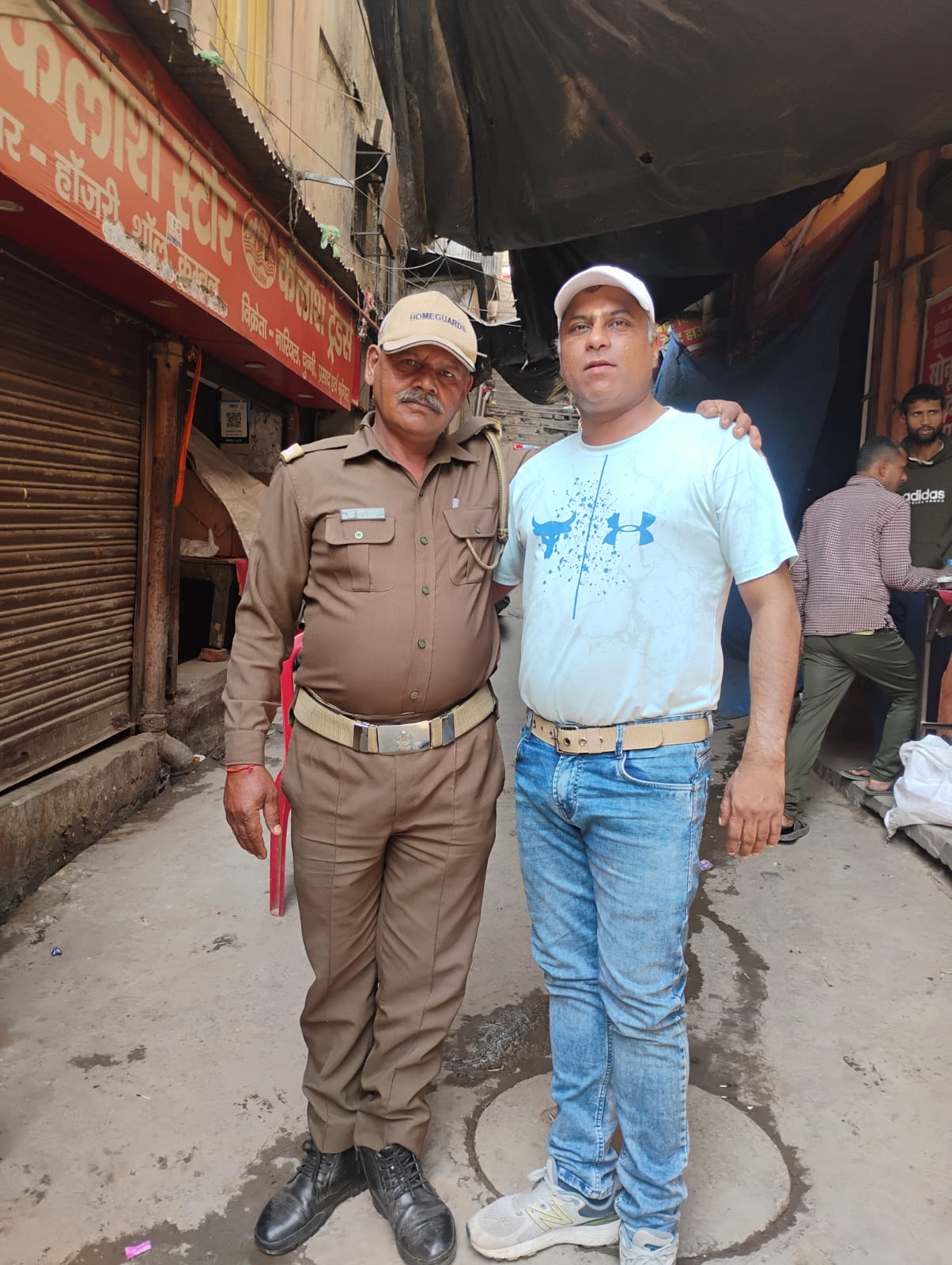 मनसा देवी सीढ़ी मार्ग पर 30 साल बाद मुलाकात: होमगार्ड लेख राम की सेवा और समर्पण को नमन